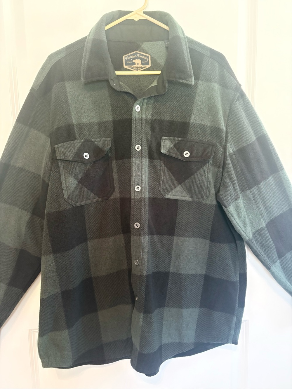 Men's Plaid Lightweight Shirt Jacket in Green and Black - Freedom Foundry